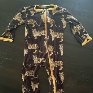 Kickee Pants Tiger Pajamas (6-9 mo)
